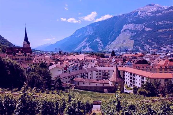 Ellie, 37 — Escort in Schmitten, Switzerland