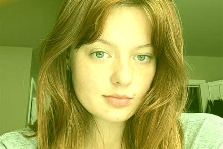 Ellie, 38, a auburn grey-eyed mediterranean companion based in Chenar Village. Offering A-Level, Dinner Date, Deep French Kissing. Available for incall and o...