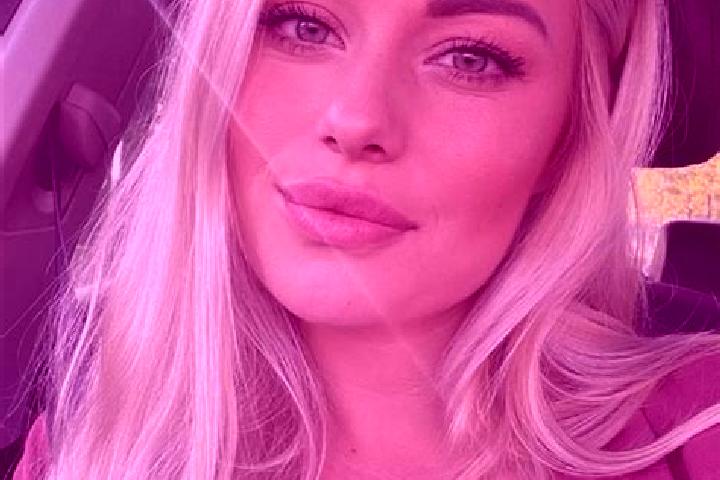 Ellie, 38, a blonde hazel-eyed slavic companion based in Tara. Offering Couples, GFE, Domination. Available for incall and outcall, overnight bookings availa...