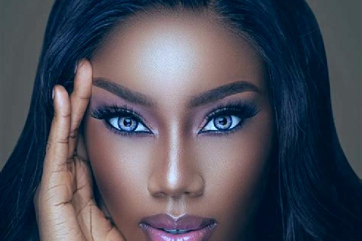 Ellie, 38, a brunette blue-eyed ebony companion based in Yako. Offering Couples, Striptease, BDSM, Erotic Massage. Available for incall and outcall, day and ...