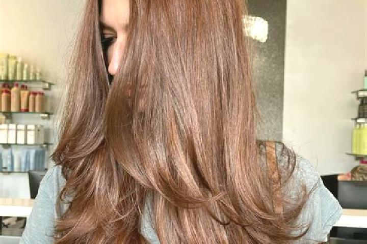 Ellie, 38, a chestnut brown-eyed middle eastern companion based in Pacioiu. Offering GFE, Prostate Massage, Couples. Available for incall and outcall, day an...