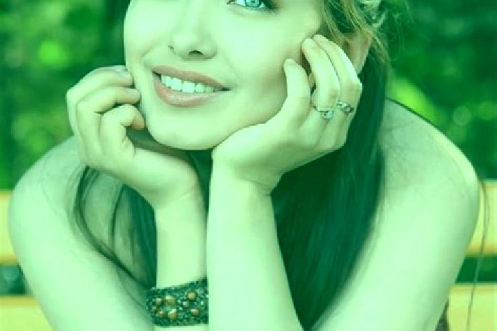 Ellie, 38, a red blue-eyed asian companion based in Barcience. Offering Tantra, Domination, Couples. Available for incall and outcall, day and evening dates.