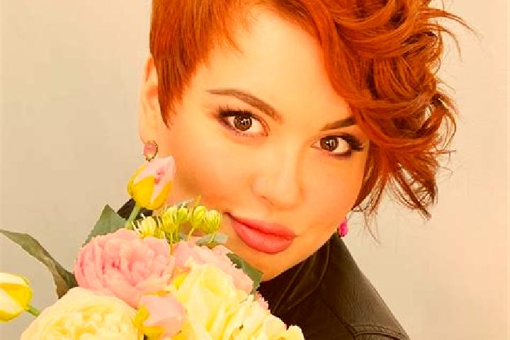 Ellie, 38 — Escort in Bryukhovetskaya, Russia