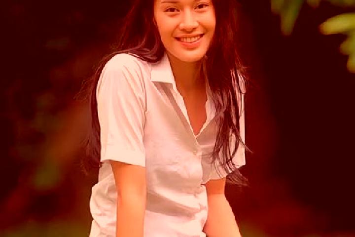Ellie, 38 — Escort in Data Dian, Indonesia