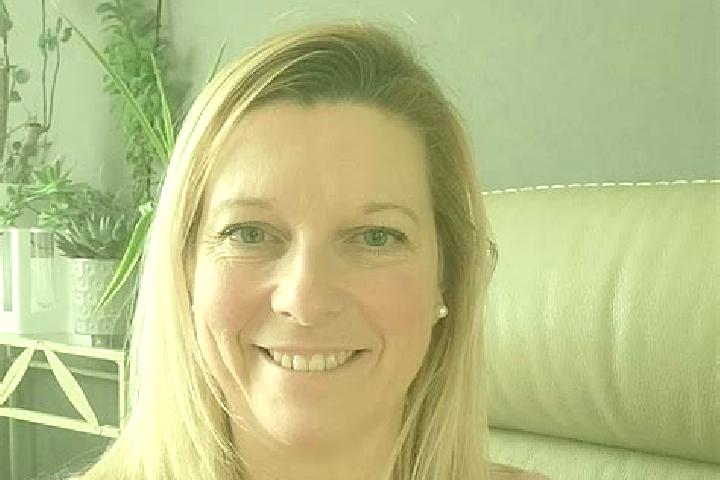Ellie, 38 — Escort in Fournes-en-Weppes, France