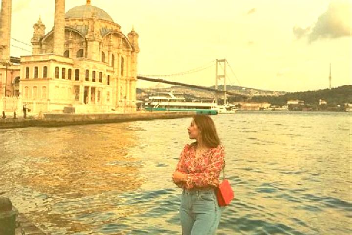 Ellie, 38 — Escort in Ortakoey, Turkey