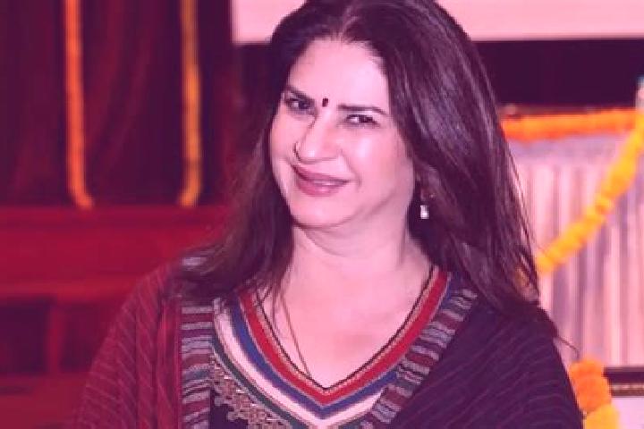 Ellie, 38 — Escort in Tarn Taran, India