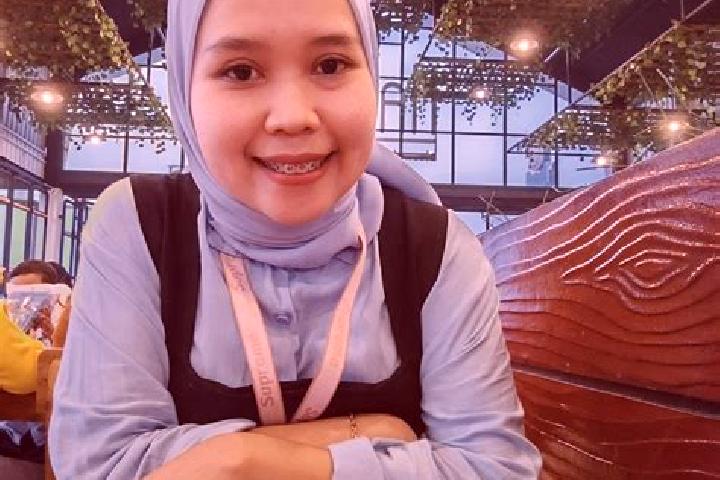 Ellie, 38 — Escort in Walahir, Indonesia