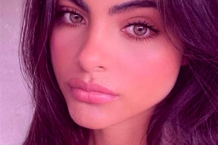Ellie, 39, a black dark-eyed indian companion based in Carcar. Offering Duos, Overnight. Available for incall and outcall, overnight bookings available.