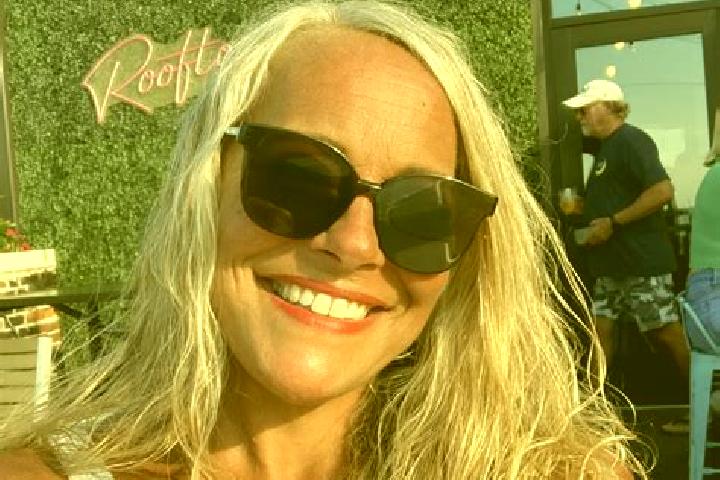 Ellie, 39 — Escort in Berlin Heights, United States
