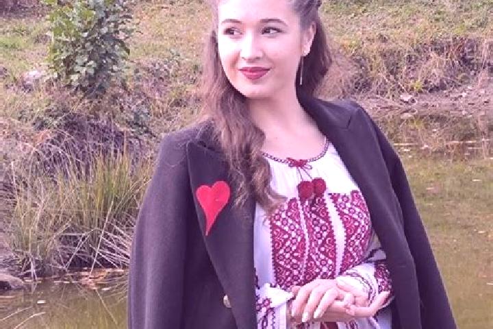 Ellie, 39 — Escort in Bisoca, Romania