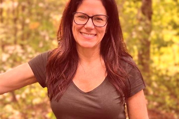 Ellie, 39 — Escort in Buckingham, Canada
