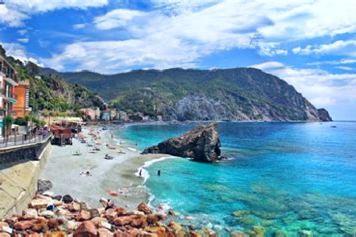 Ellie, 39 — Escort in Monterosso Almo, Italy