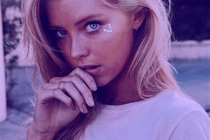 Emily, 20, a blonde blue-eyed middle eastern companion based in Aristobulo del Valle. Offering Duos, A-Level, Massage, GFE, Striptease. Available for incall ...