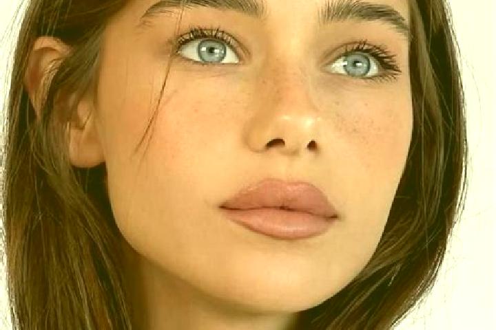 Emily, 20, a brunette grey-eyed european companion based in Llers. Offering Domination, Dinner Date, CIM, 69. Available for incall and outcall, overnight boo...