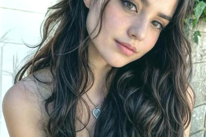 Emily, 20, a brunette hazel-eyed middle eastern companion based in Villameriel. Offering 69, Overnight, Girlfriend Experience, Deep French Kissing, Couples. ...