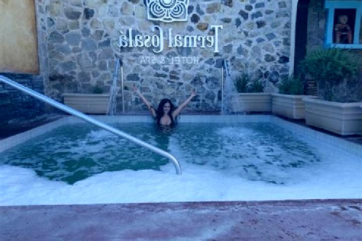 Emily, 20, a chestnut brown-eyed ebony companion based in San Juan Cosala. Offering Domination, Dinner Date. Available for incall and outcall, day and evenin...