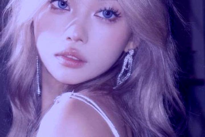 Emily, 20, a platinum blonde hazel-eyed asian companion based in Masuda. Offering Dinner Date, Erotic Massage, CIM. Available for incall and outcall, overnig...