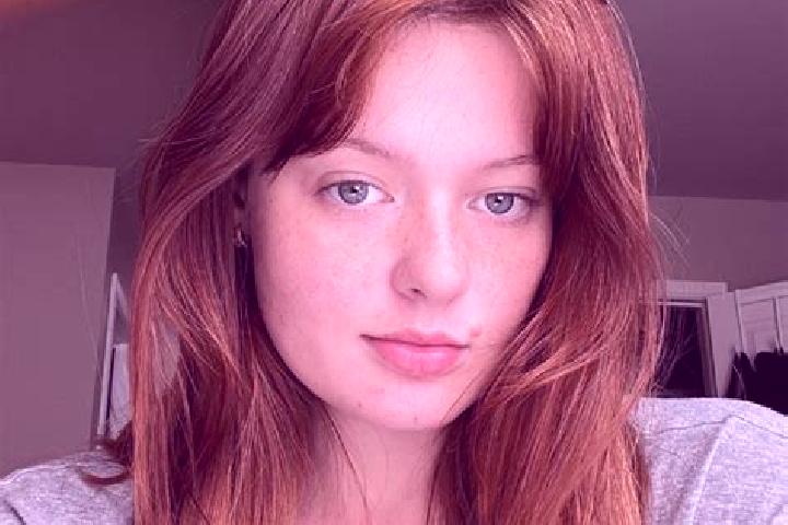 Emily, 20, a red brown-eyed indian companion based in Portezuelo. Offering A-Level, Duos, Girlfriend Experience. Available for incall and outcall, day and ev...