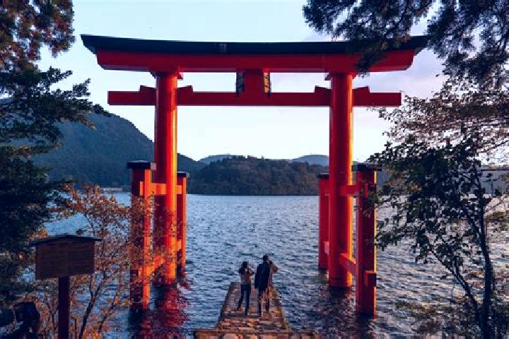 Emily, 20 — Escort in Hakone, Japan