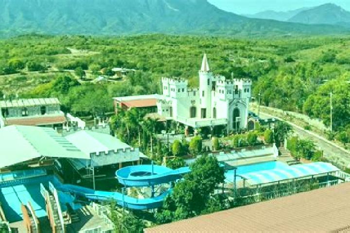 Emily, 20 — Escort in Villa Mainero, Mexico
