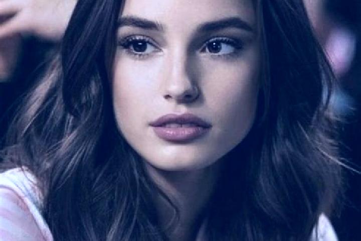 Emily, 21, a brunette brown-eyed slavic companion based in Melhorada. Offering BDSM, A-Level, Dinner Date, Party Girl. Available for incall and outcall, over...