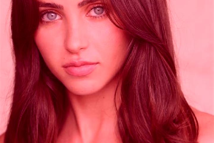Emily, 21, a dark blonde brown-eyed latina companion based in Guarara. Offering CIM, Fetish, Dinner Date, OWO. Available for incall and outcall, day and even...