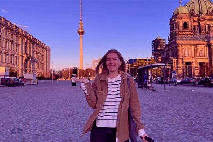 Emily, 21 — Escort in Berlin, Russia