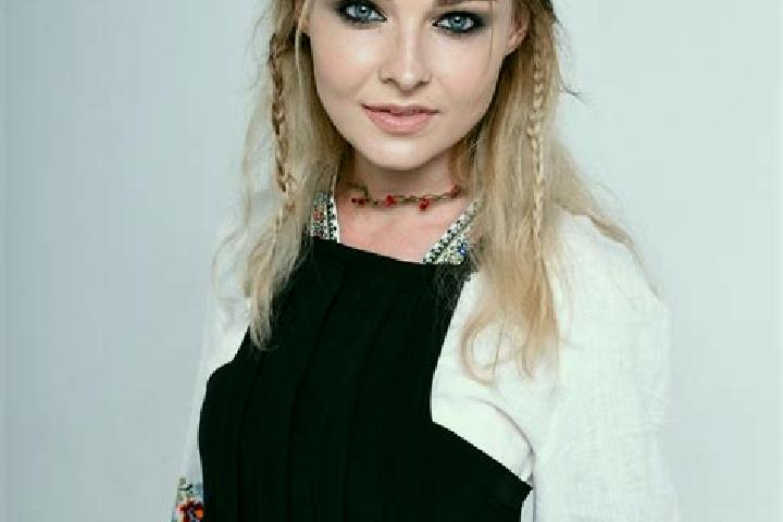 Emily, 21 — Escort in Krasnokutsk, Ukraine
