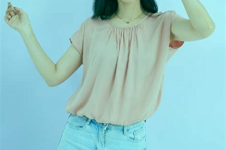 Emily, 21 — Escort in Taungtalok, Myanmar