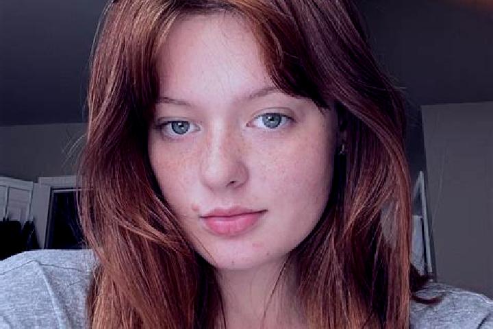 Emily, 22, a auburn blue-eyed mixed companion based in Fair Haven. Offering Striptease, GFE, Travel Companion, Dinner Date. Available for incall and outcall,...