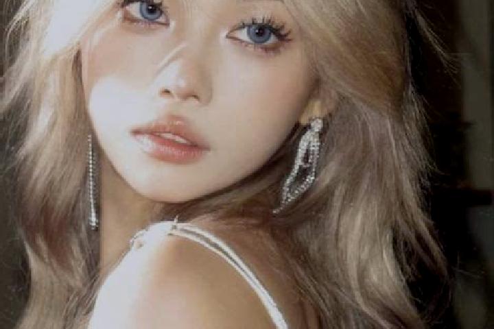 Emily, 22, a blonde amber-eyed asian companion based in Emkendorf. Offering Massage, Striptease, Fetish, OWO. Available for incall and outcall, overnight boo...