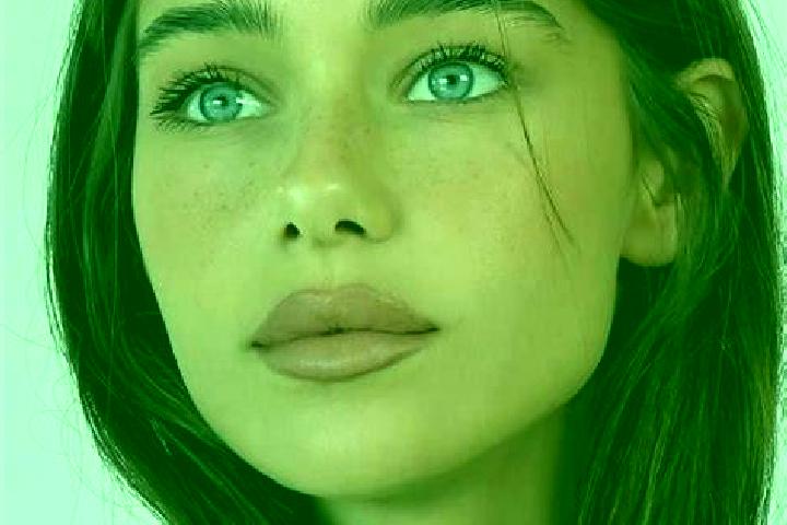 Emily, 22, a brunette brown-eyed european companion based in Mirriah. Offering Travel Companion, Dinner Date, Girlfriend Experience. Available for incall and...