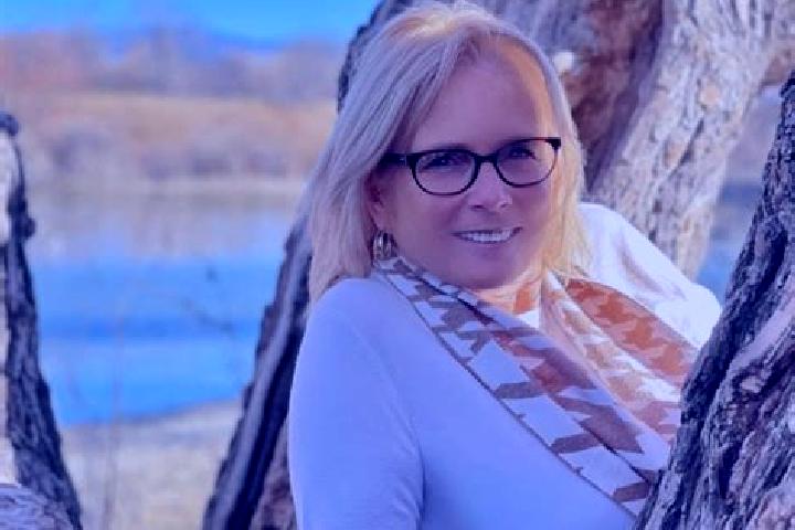 Emily, 22 — Escort in Arvada, United States