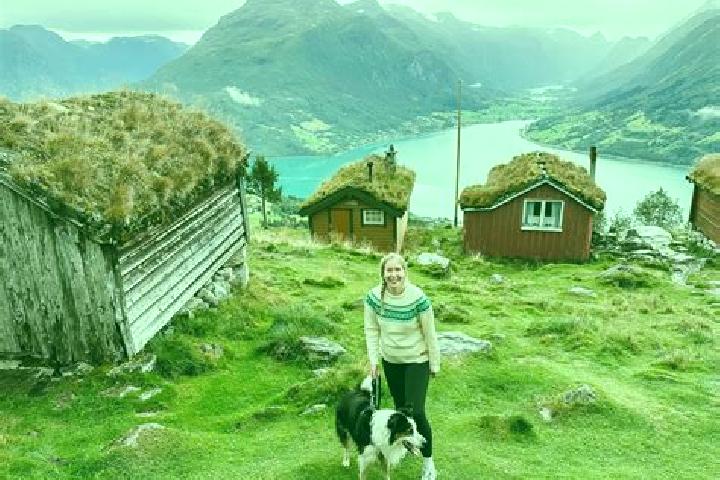 Emily, 22 — Escort in Bismoen, Norway