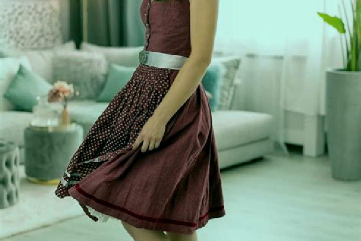Emily, 22 — Escort in Burzuc, Romania