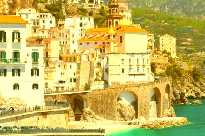 Emily, 22 — Escort in Castellaro, Italy