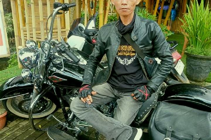 Emily, 22 — Escort in Cihamerang, Indonesia