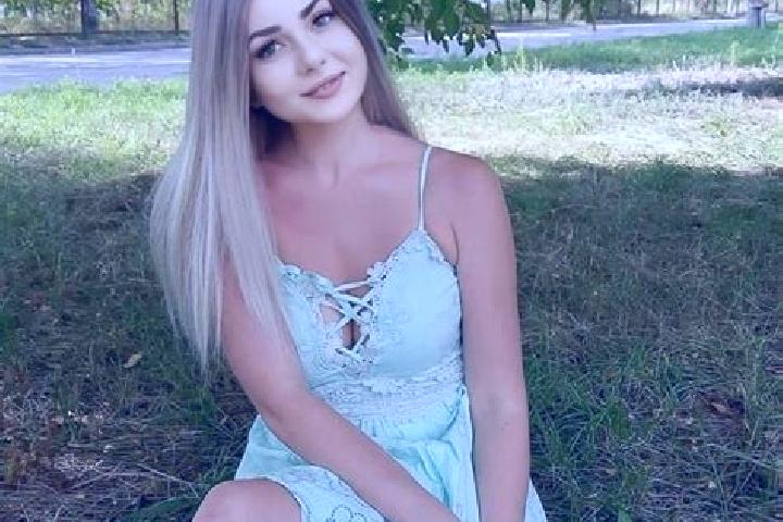 Emily, 22 — Escort in Dobrodzien, Poland