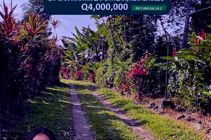 Emily, 22 — Escort in Zapotitlan, Guatemala