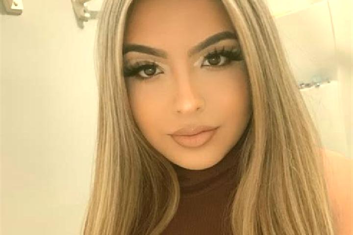 Emily, 23, a blonde dark-eyed latina companion based in Brookenby. Offering GFE, BDSM, Roleplay, Duos, Travel Companion. Available for incall and outcall, ov...