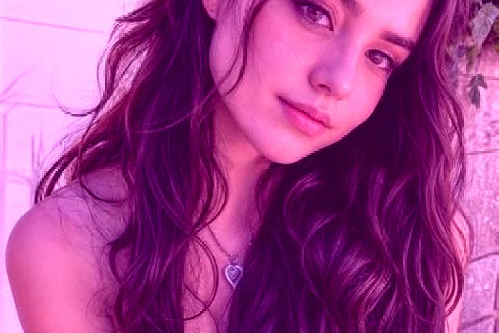 Emily, 23, a brunette hazel-eyed caribbean companion based in Marmelade. Offering Duos, A-Level, BDSM, Couples. Available for incall and outcall, day and eve...