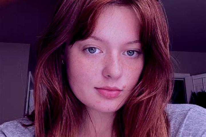 Emily, 23, a red blue-eyed mixed companion based in Sovramonte. Offering Girlfriend Experience, Erotic Massage, Party Girl. Available for incall and outcall,...