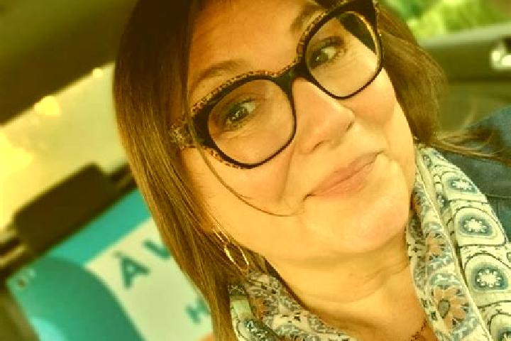 Emily, 23 — Escort in Busnes, France