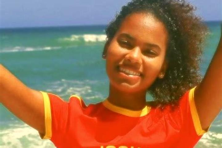 Emily, 23 — Escort in Canacassala, Angola