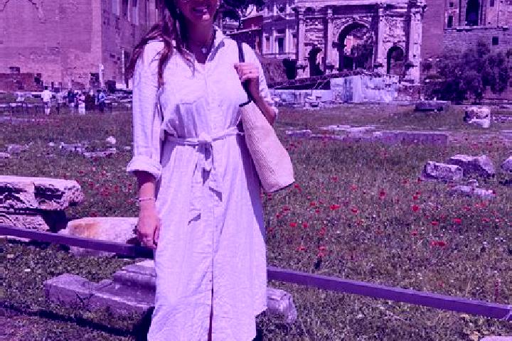 Emily, 23 — Escort in Centallo, Italy