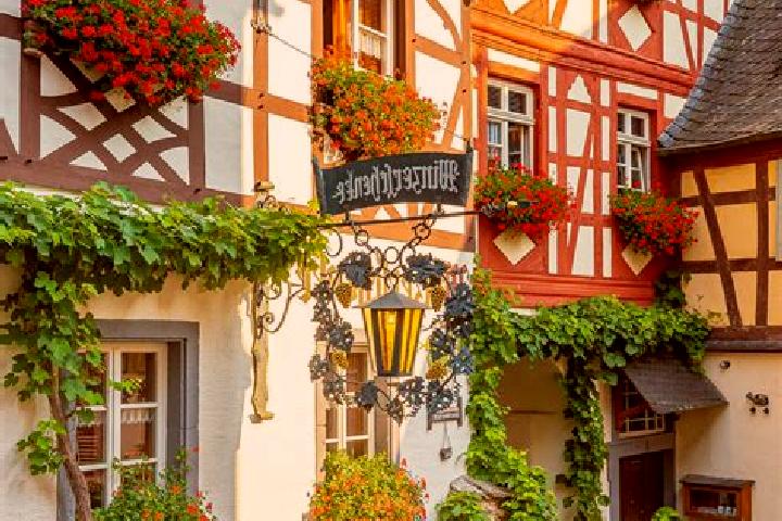 Emily, 23 — Escort in Dillstadt, Germany