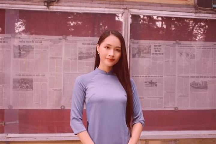 Emily, 23 — Escort in Ha Lam, Vietnam