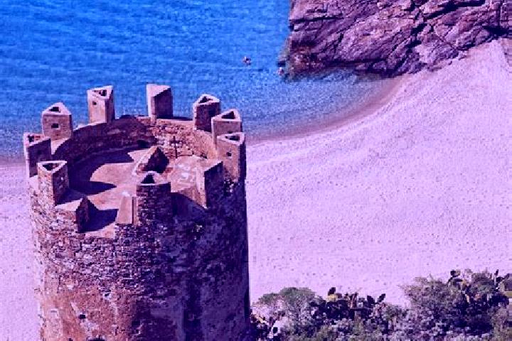 Emily, 23 — Escort in Palmi, Italy