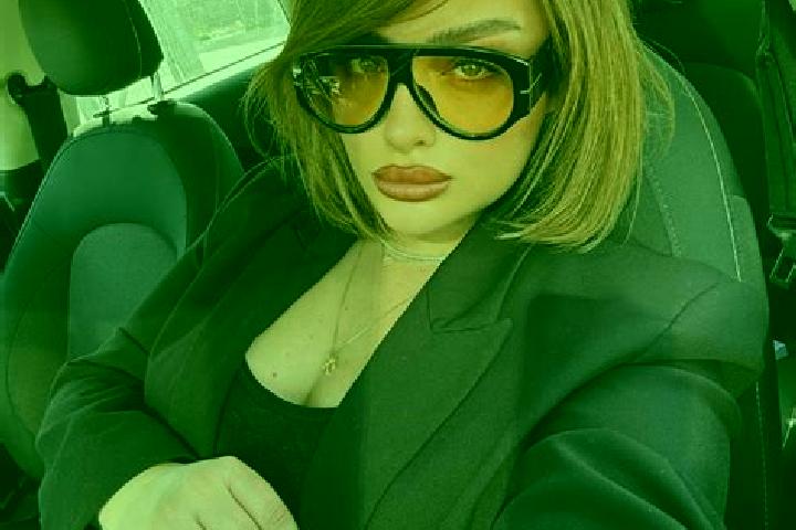 Emily, 23 — Escort in Vakhrushev, Russia